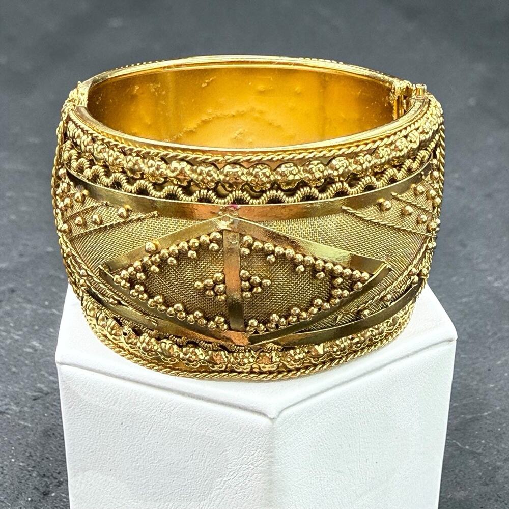 Vintage Mid Century Etruscan Revival Chunky Hinged Clamper Bracelet Gold Tone